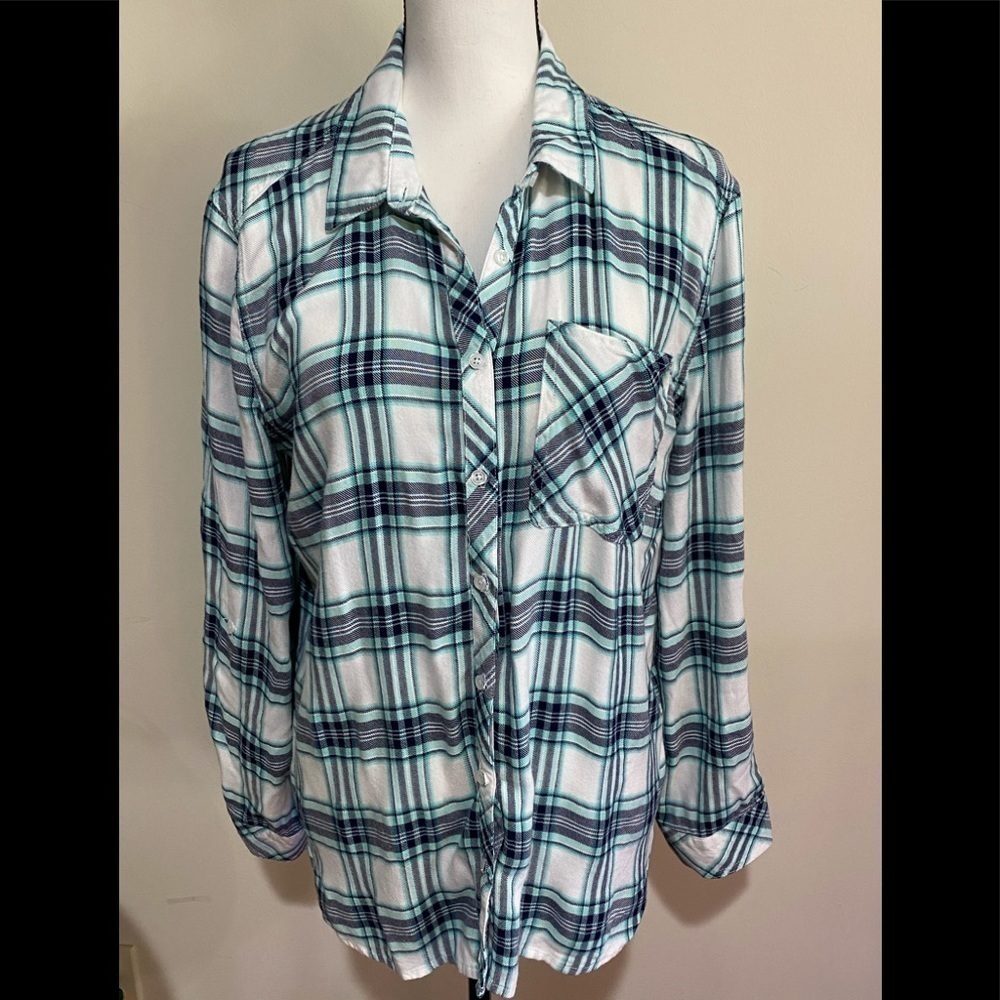 ID 23 Plaid flannel shirt